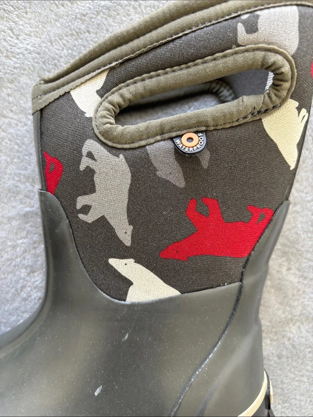 Bogs kids classics bear camo boots 9
